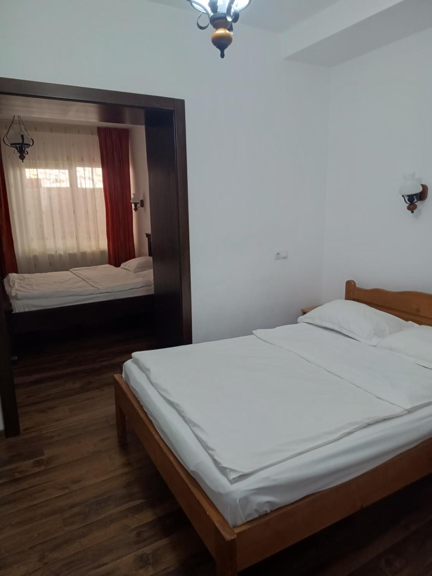 Pensiunea In Poiana Glod  Esterno foto