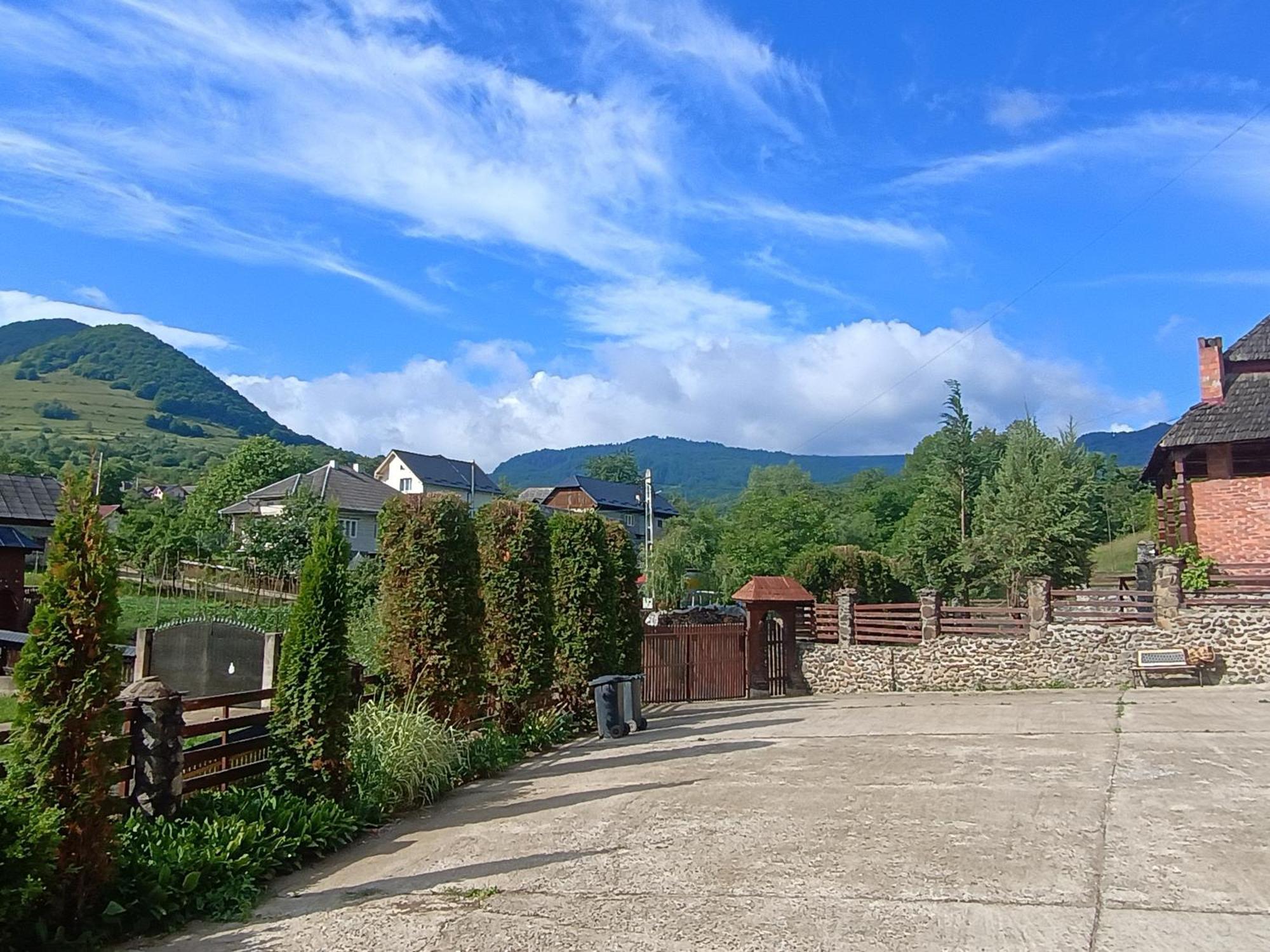 Pensiunea In Poiana Glod  Esterno foto