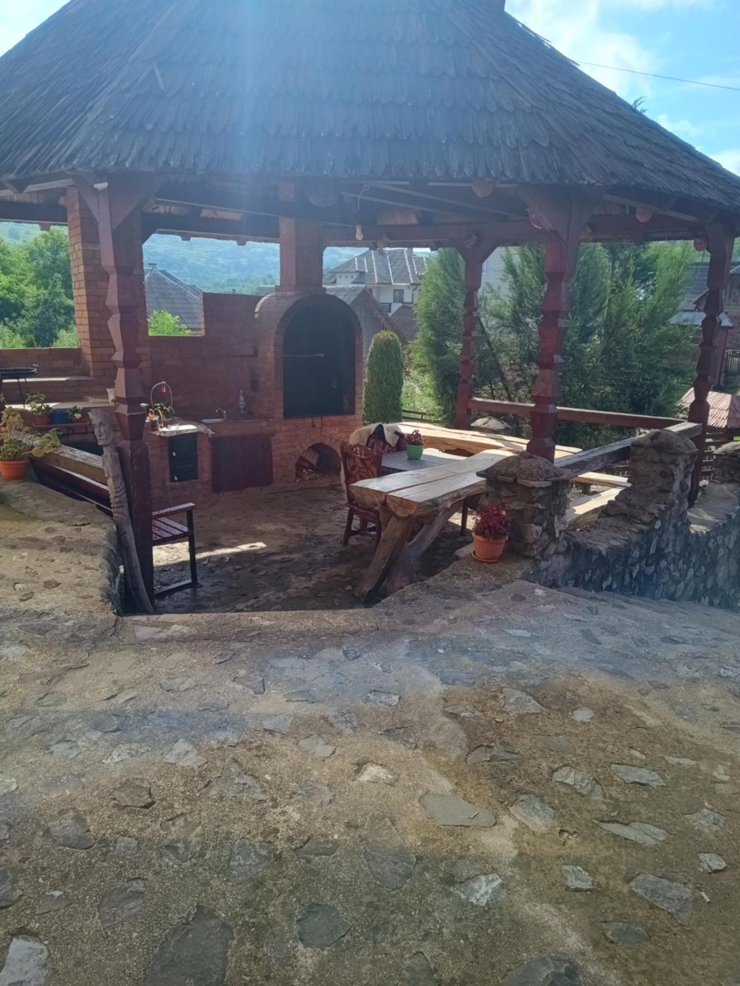 Pensiunea In Poiana Glod  Esterno foto