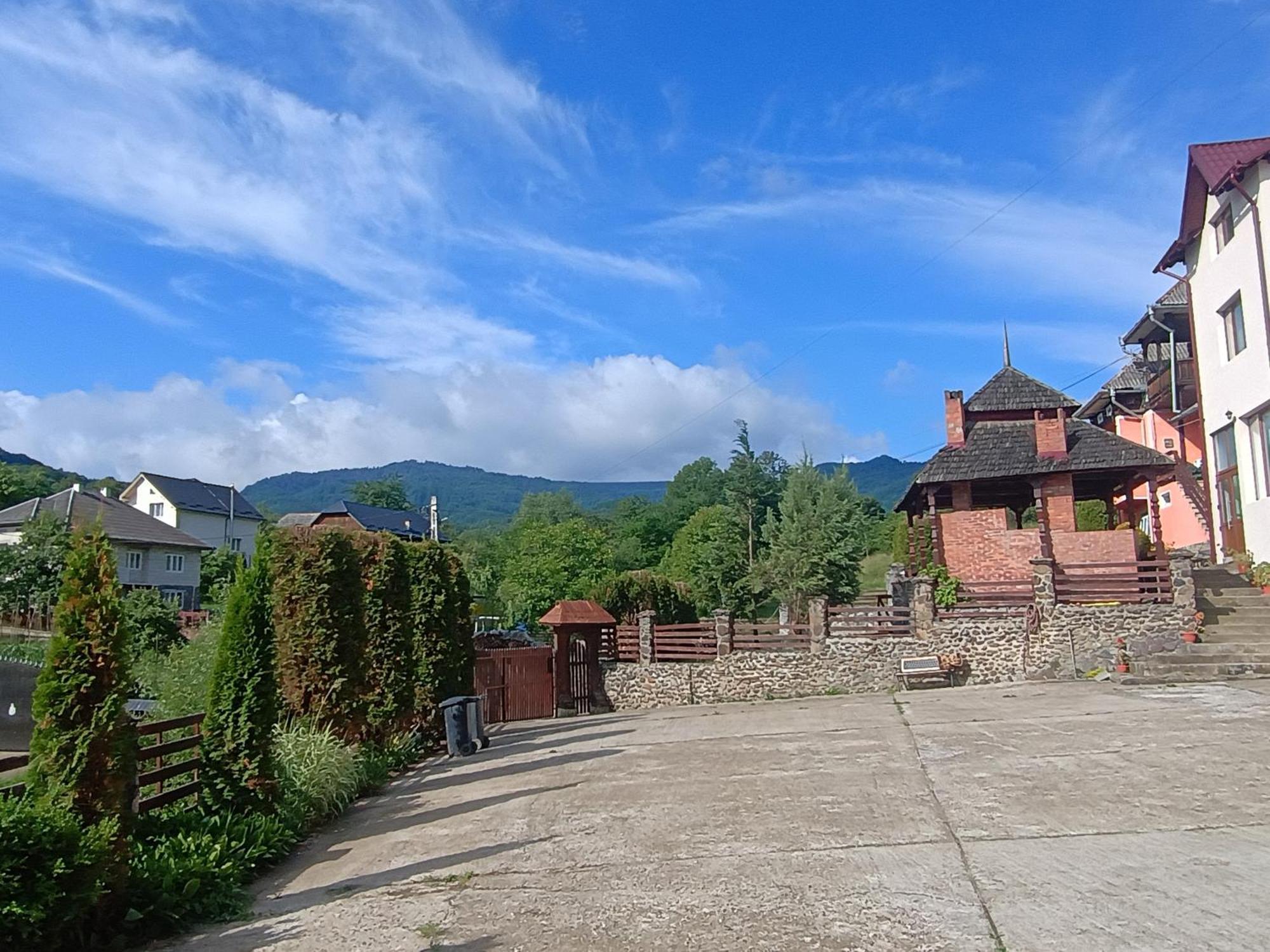 Pensiunea In Poiana Glod  Esterno foto